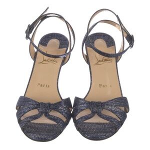 ❤️Christian Louboutin Blue heels- size 6. 70 MM❤️